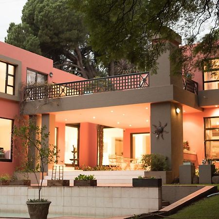 Chez Moe Hotel Germiston Exterior photo